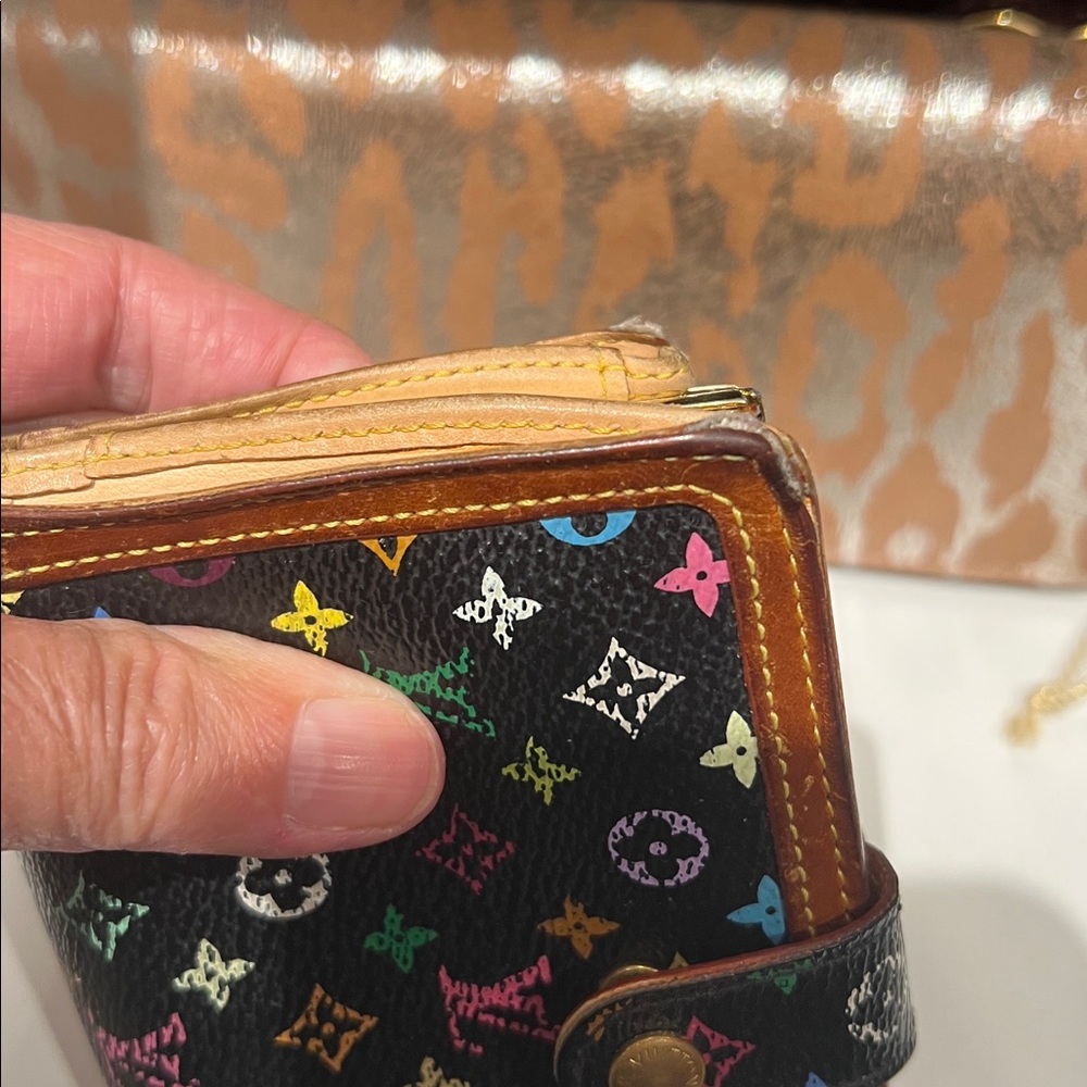 Louis Vuitton Murakami Wallet - Picture 7 of 9